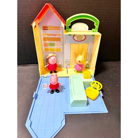 Peppa Pig Little Grocery Store Playset 3 figures & chair folds to close - Picture 1 of 5